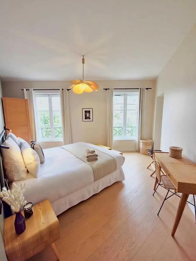 Luxury In Le Marais Apartment *