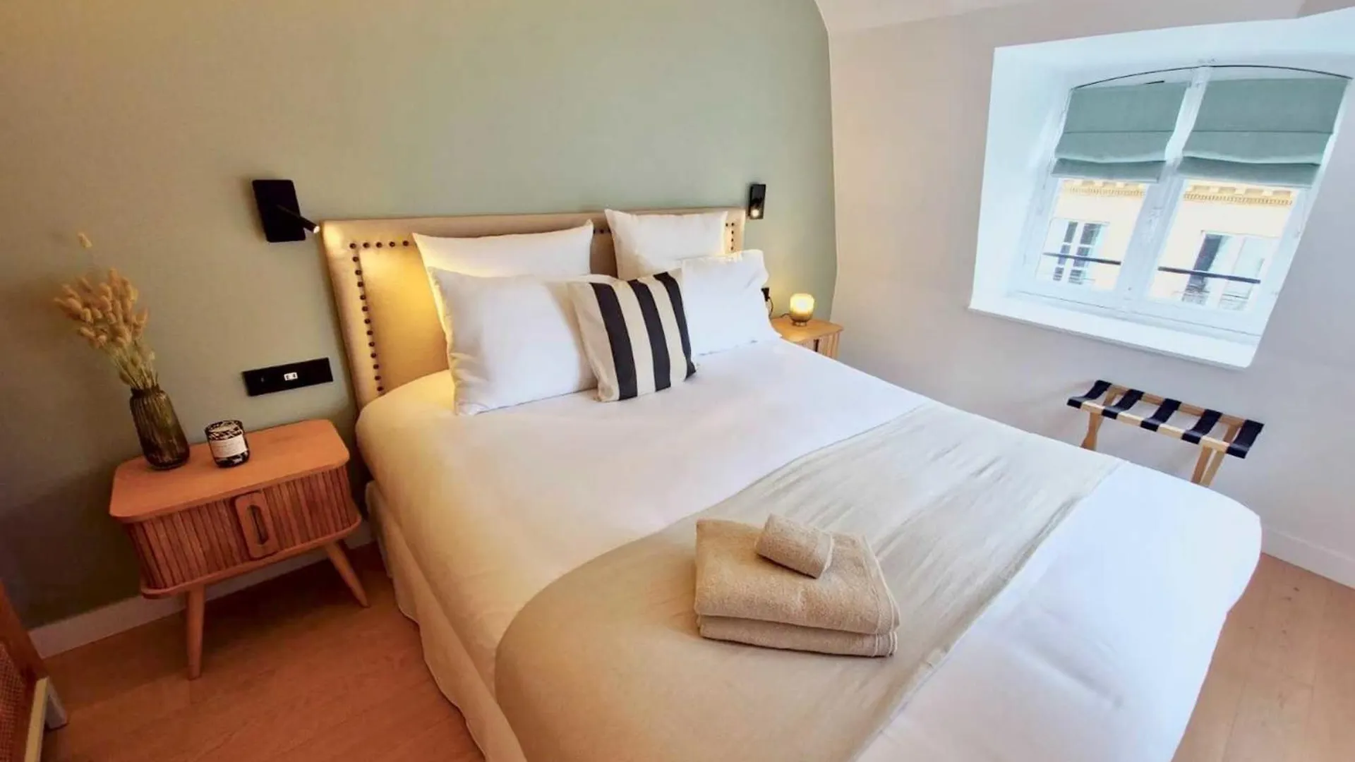 Luxury In Le Marais Apartment